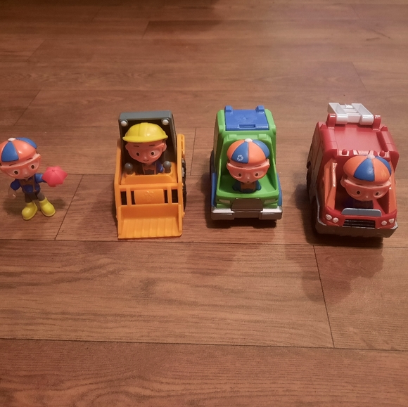 SOLD  Blippi Vehicles & 1 Blippi Figure - Picture 2 of 7